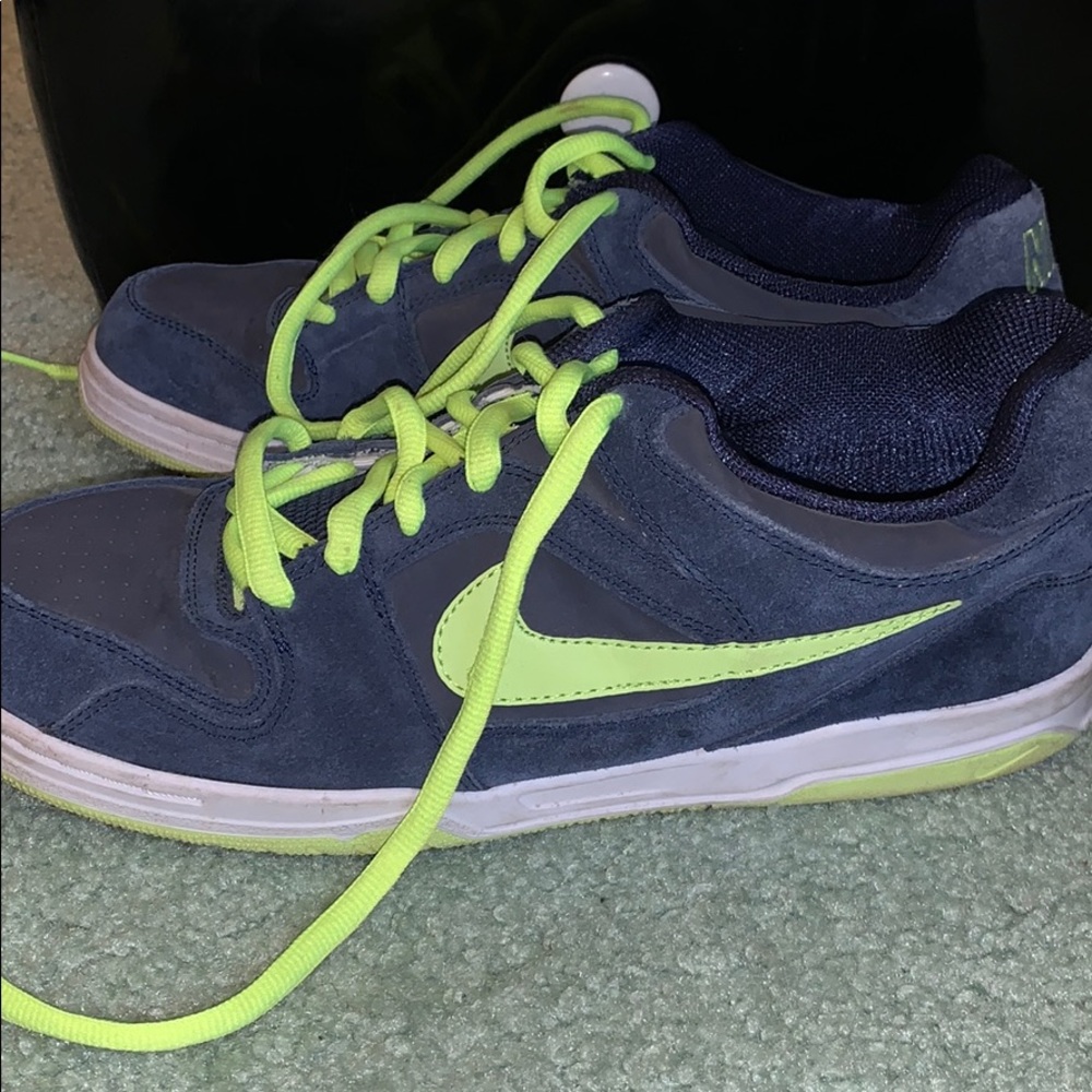 NIKE SNEAKERS💙💚